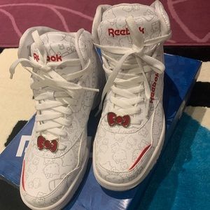Reebok Hello Kitty Sanrio sneaker